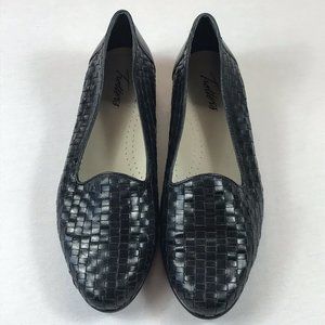 Trotters Basket Weave Loafer Size 7.5 M